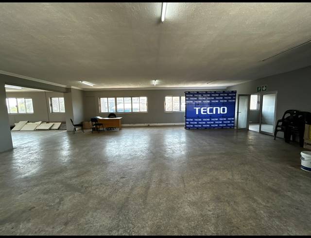 360M² WAREHOUSE TO LET IN WYNBERG